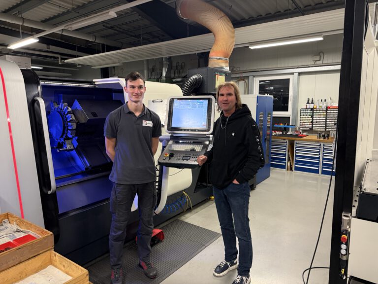 Markus Schnell (Center4CNC) bei der Trickanik GmbH
